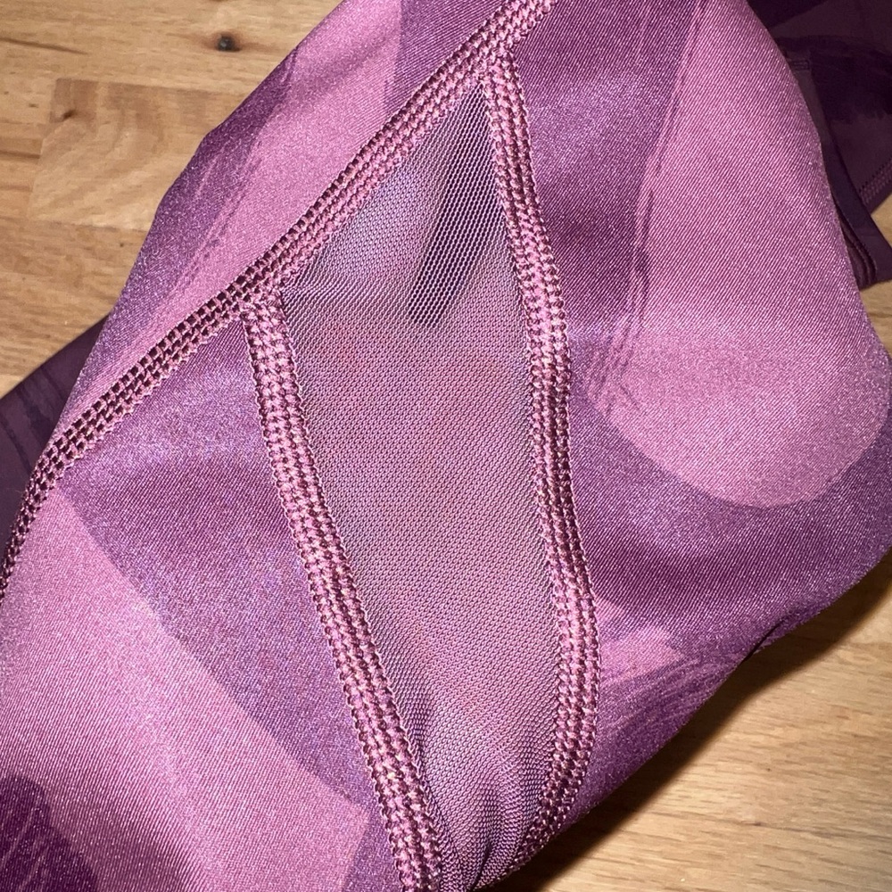 Athleta Tenacity Brush Strokes 7/8 Legging Tight in Powerlift - Picture 6 of 7